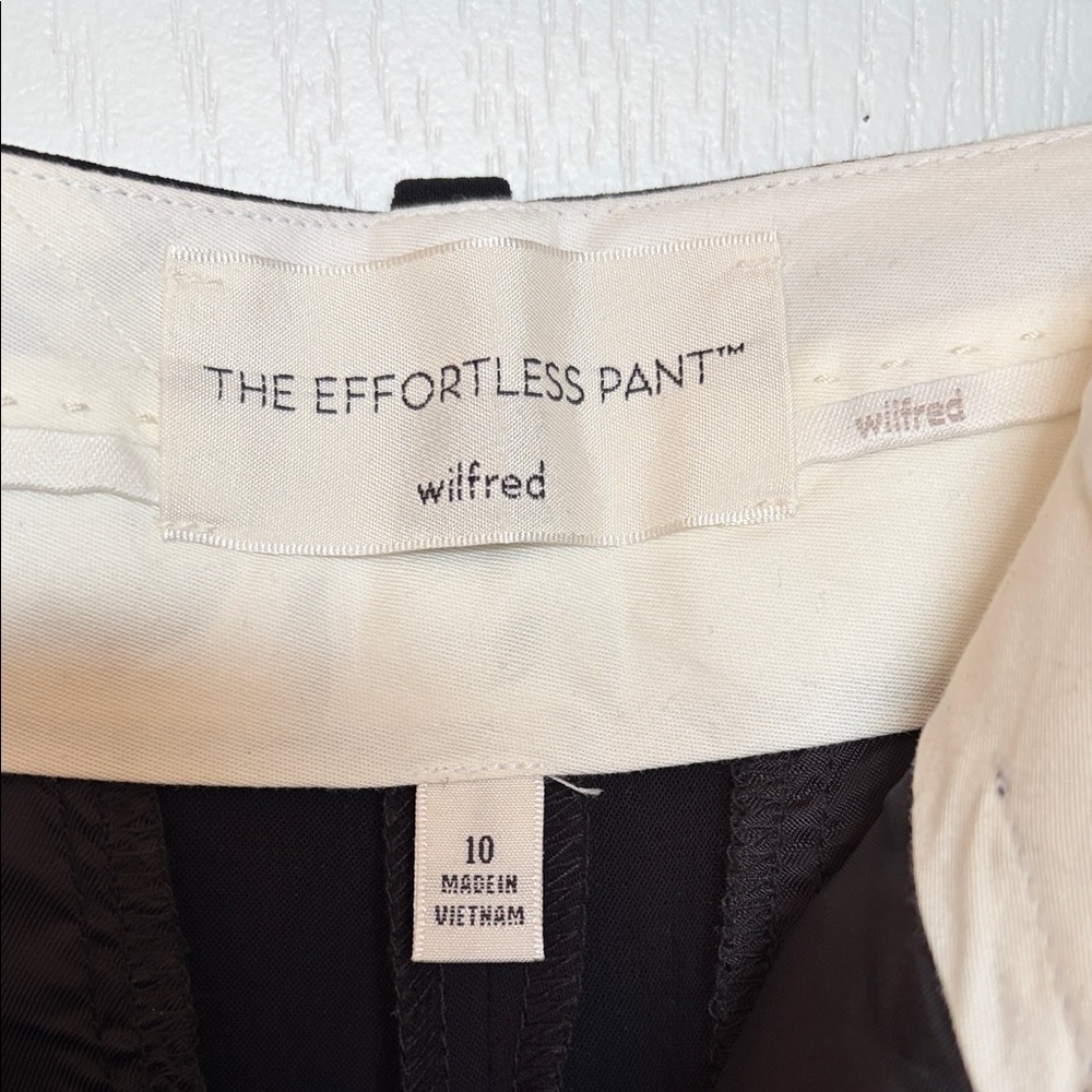 Black Aritzia Wilfred effortless trousers. Size 10.